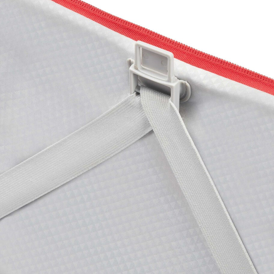 Samsonite Base Boost Ensemble de 3 bagages (C/M/G) in the color Rouge. image number 3